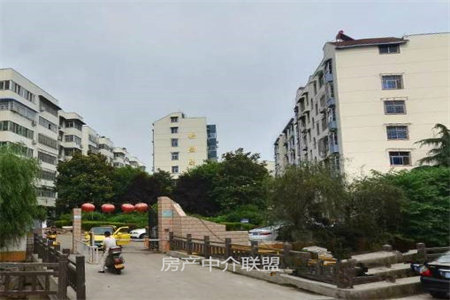 文化路小学41中文化北里二楼二室一厅60平方送储藏